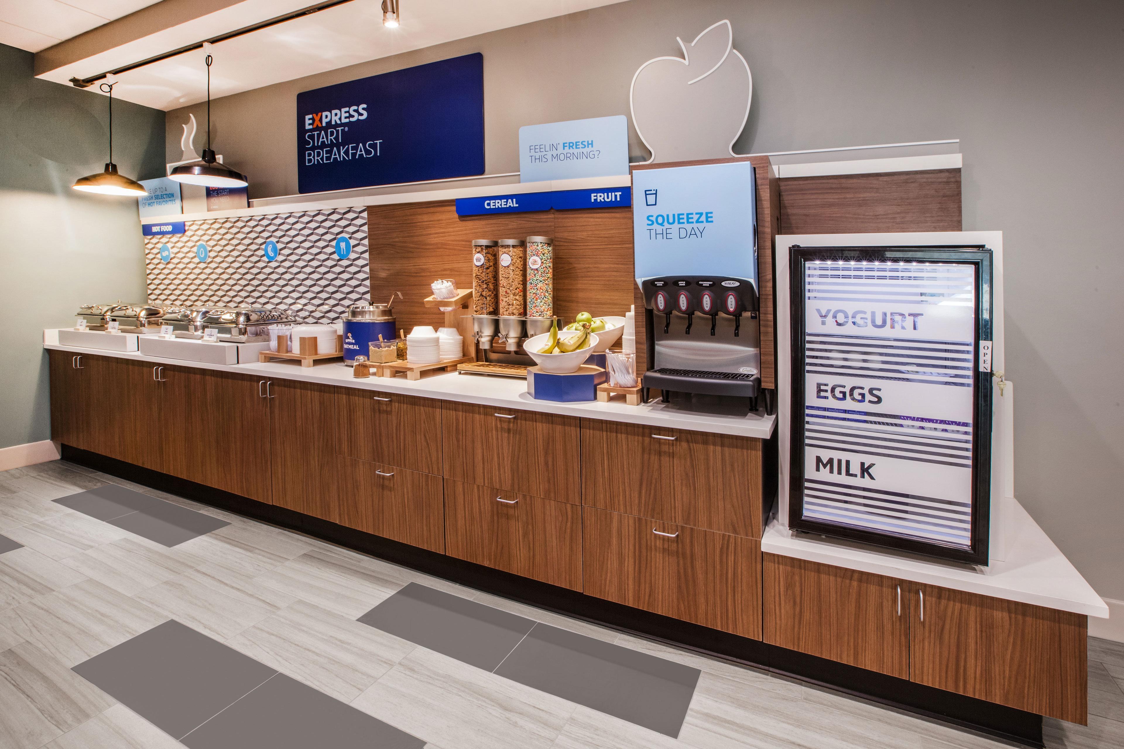 Holiday Inn Express & Suites Alliance By Ihg Exterior foto